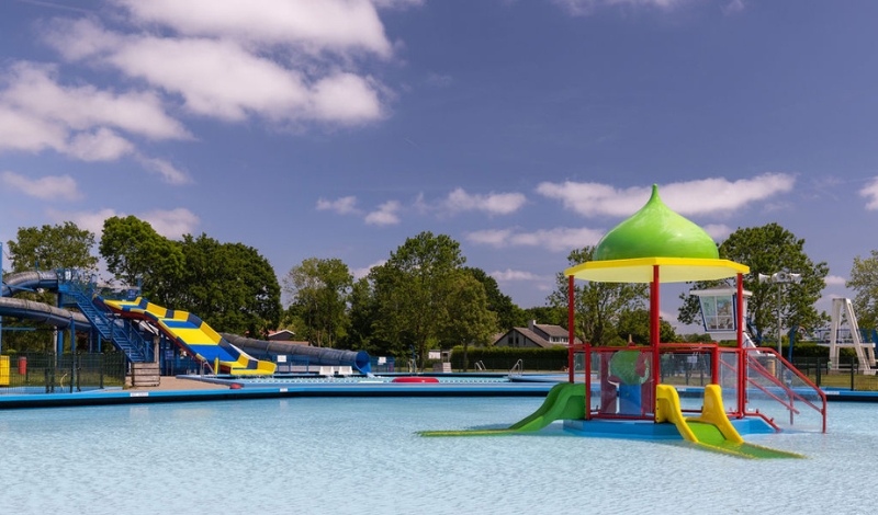 Buitenbad openluchtzwembad Recreatieoord Binnenmaas Hoeksche Waard .jpg